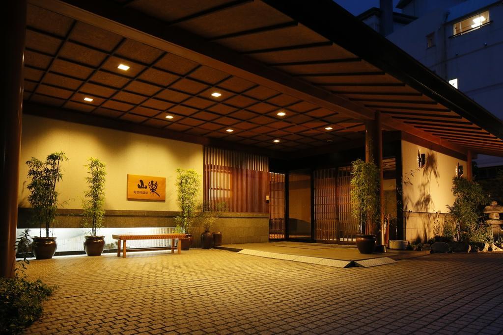Hotel Kinugawa Onsen Sanraku à Nikkō Extérieur photo