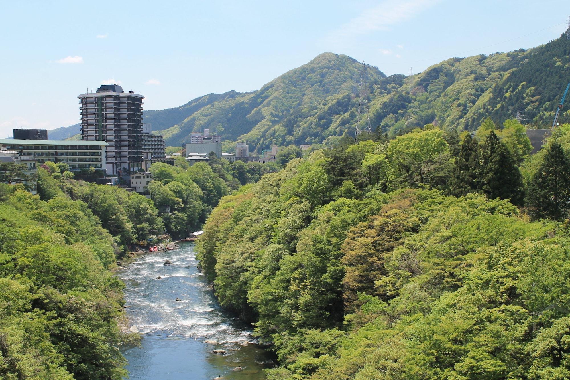 Hotel Kinugawa Onsen Sanraku à Nikkō Extérieur photo