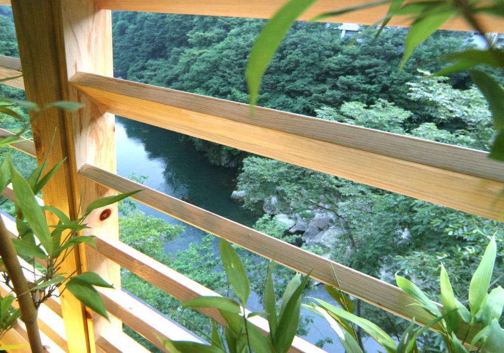 Hotel Kinugawa Onsen Sanraku à Nikkō Extérieur photo