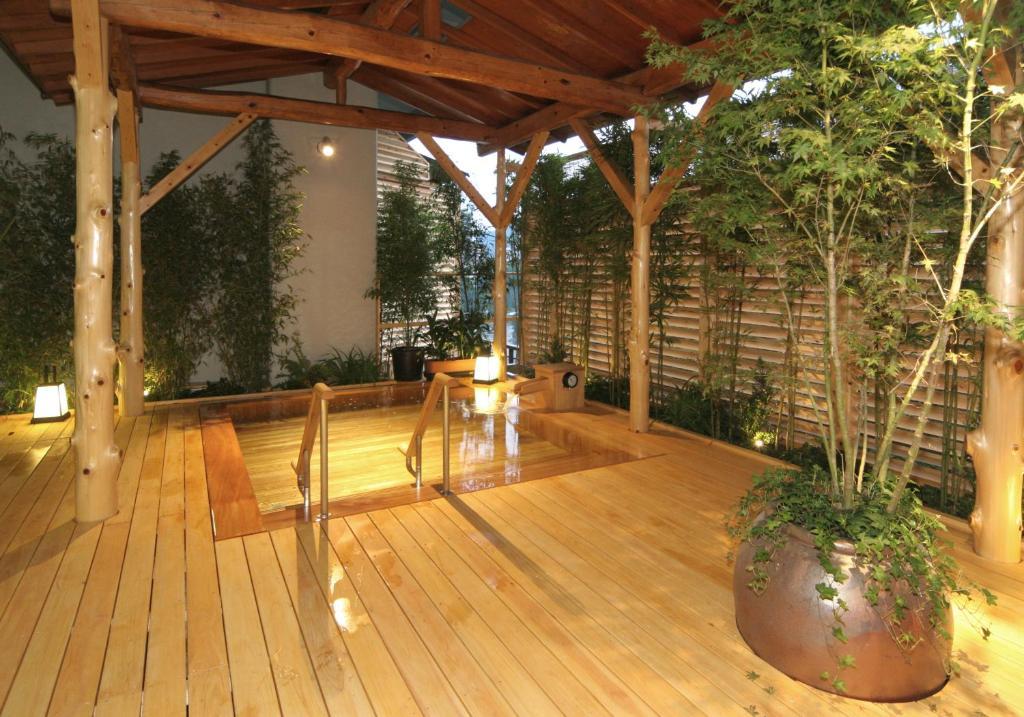 Hotel Kinugawa Onsen Sanraku à Nikkō Extérieur photo