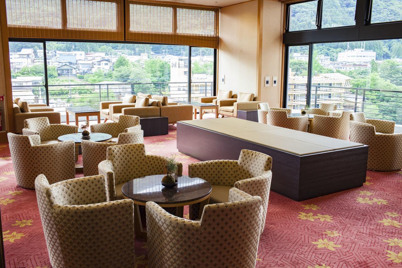 Hotel Kinugawa Onsen Sanraku à Nikkō Extérieur photo